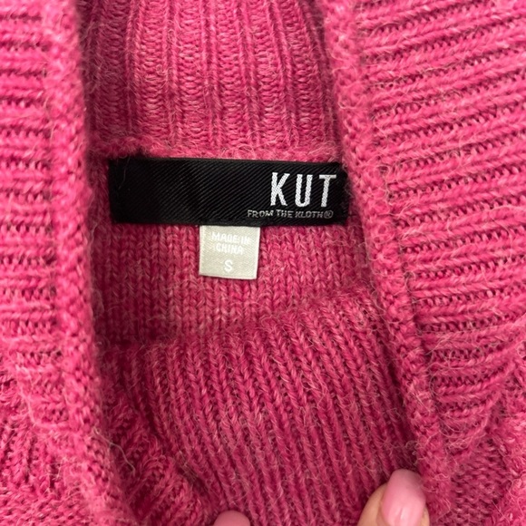 Kut from the Kloth cable mock neck Sweater size, small pink wall blend - Picture 2 of 5